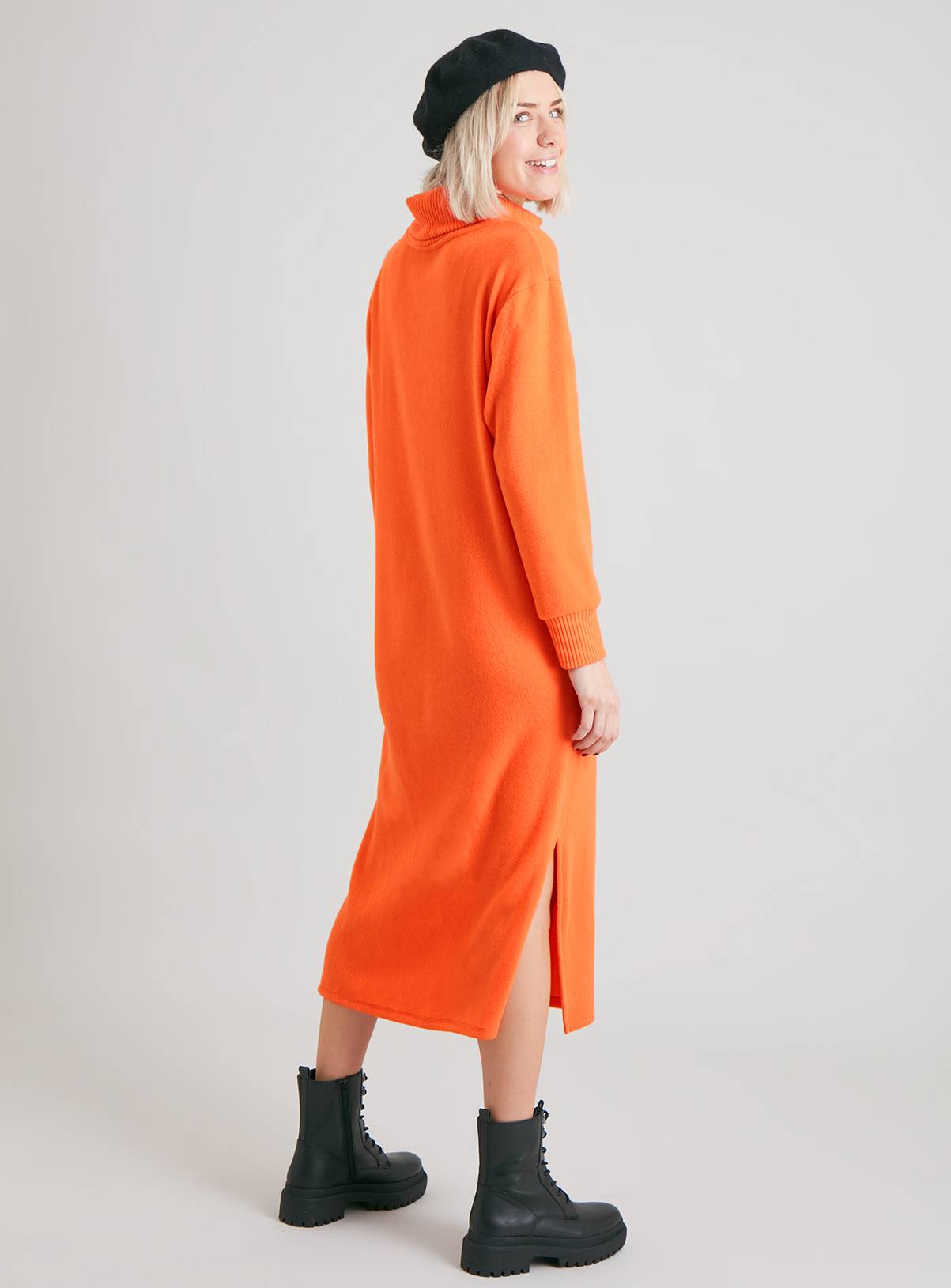 SKU: AW22 NOV ORANGE SOFT TOUCH:Bright Orange:16 - Image 4